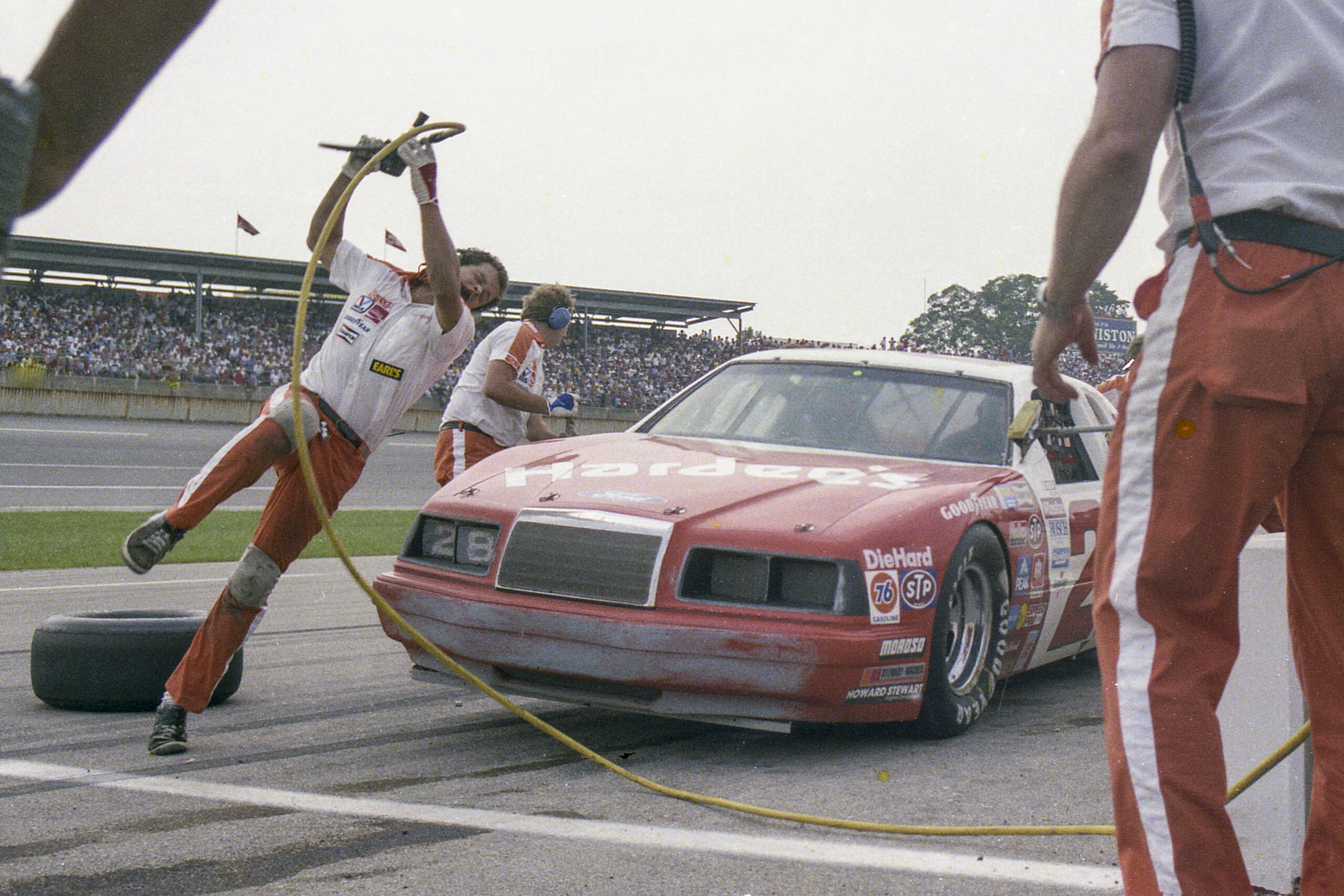 WATCH: Dale Jarrett Drives Cale Yarborough’s Oldsmobile In Emotional NASCAR Tribute