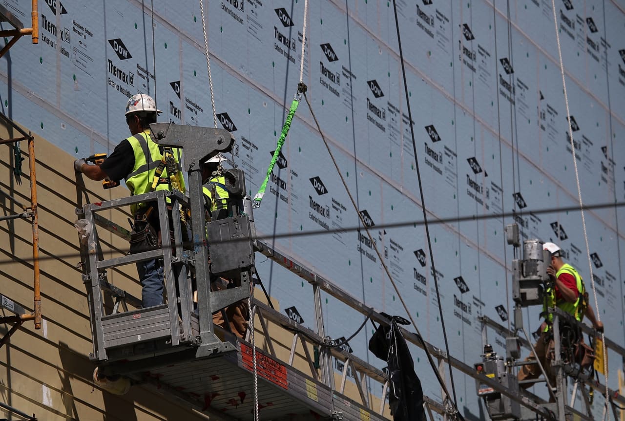 Construction spending posts bigger-than-expected drop in July