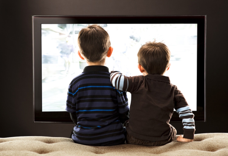 Are kids still being bombarded with ‘junk food’ TV ads despite tougher regulations?