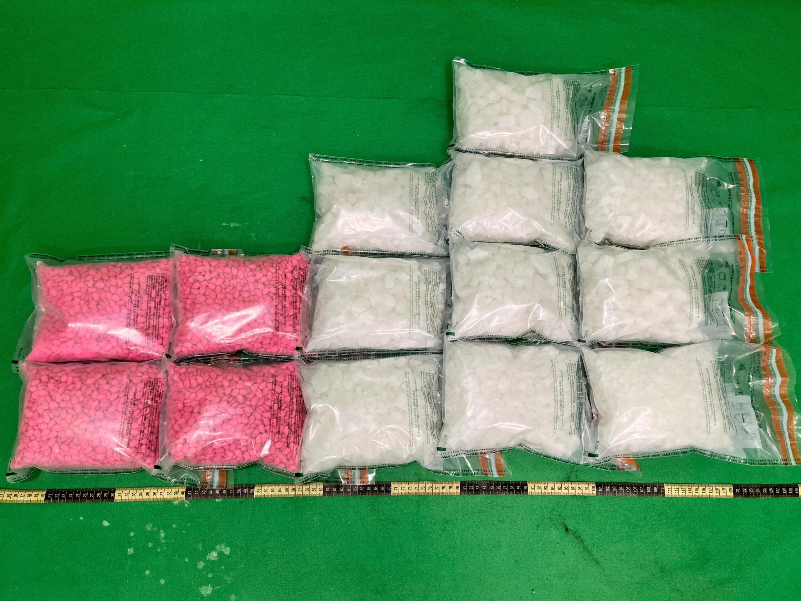 Hong Kong Customs detects two passenger drug trafficking cases at airport (with photos)