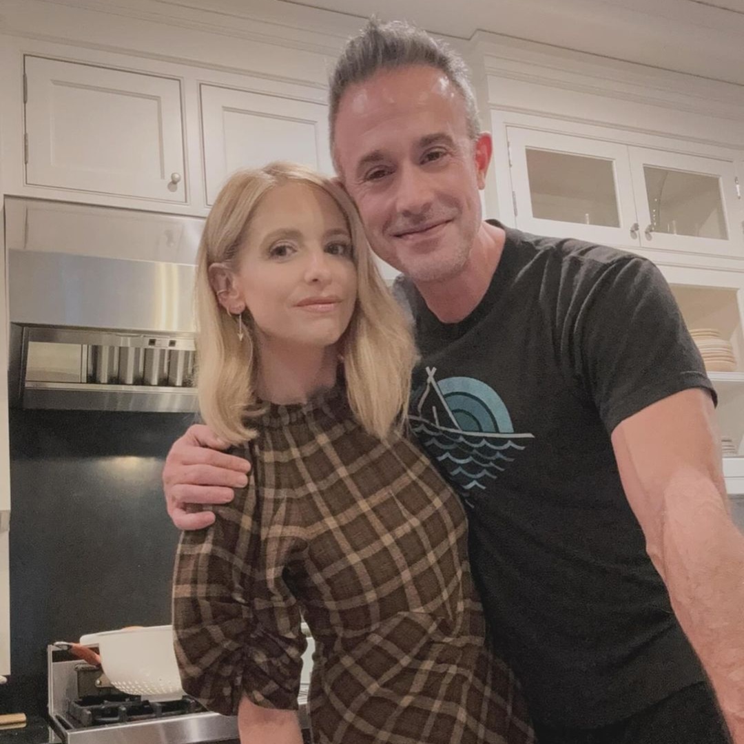 Why Freddie Prinze Jr. & Sarah Michelle Gellar’s Romance Always Slays