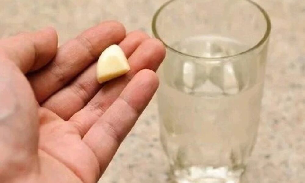 Drink Warm Garlic Water Every night Before Going To Bed And This Will Happen To You